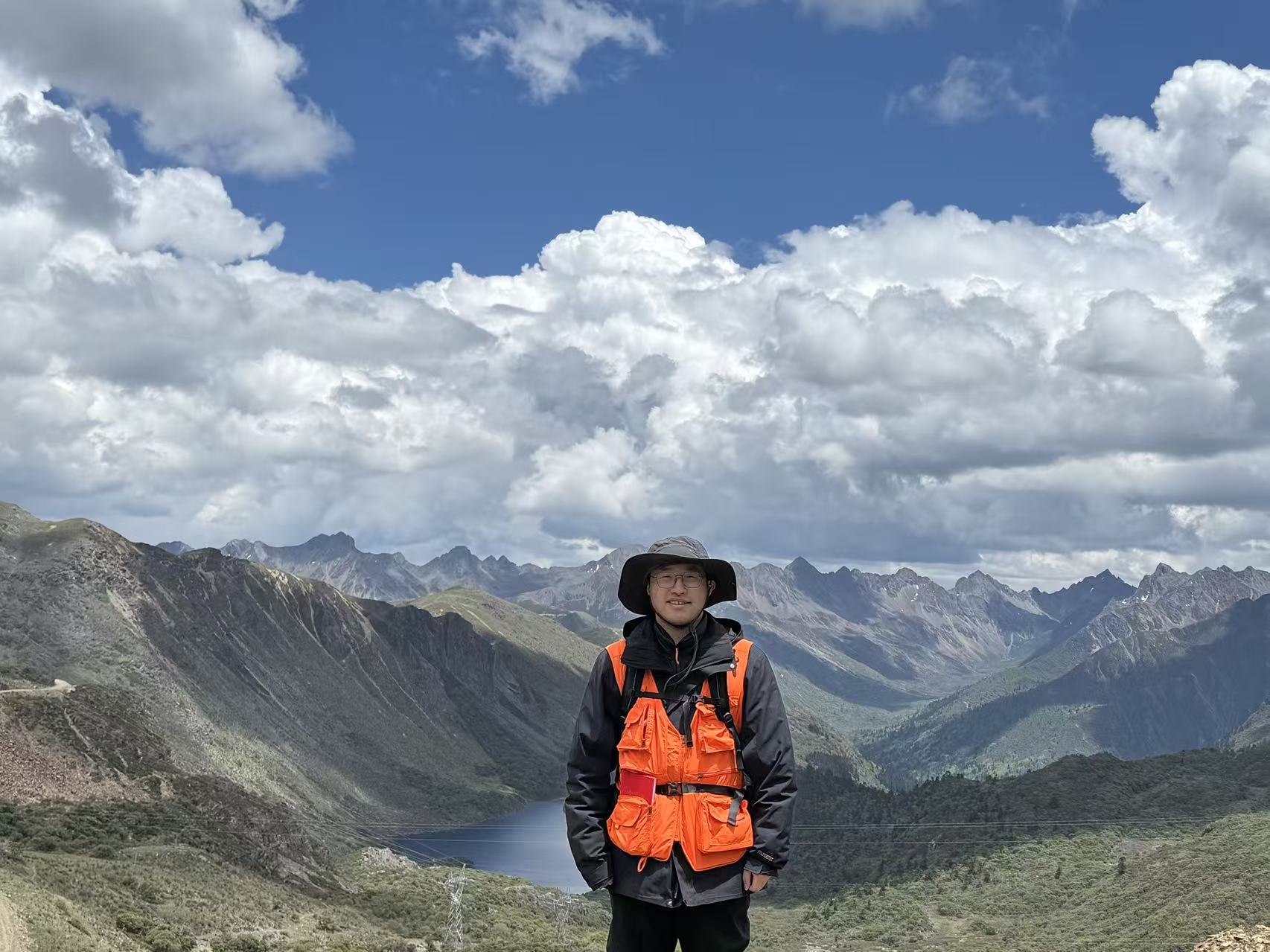 Selfie at Disuga, Yunnan — elevation 4,600 m